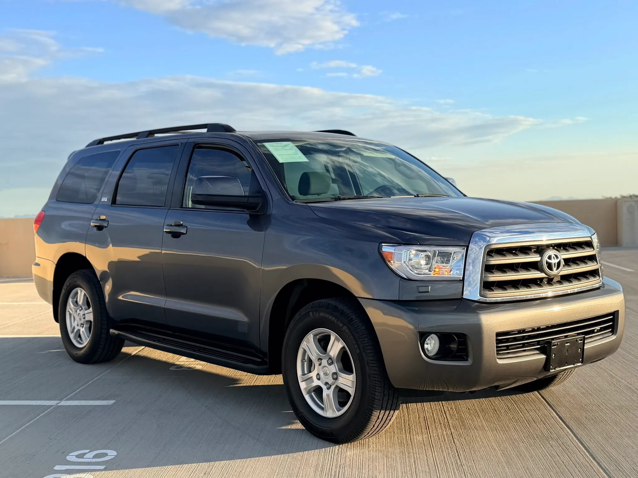 Used 2013 Toyota Sequoia SR5 AWD/4WD image 3