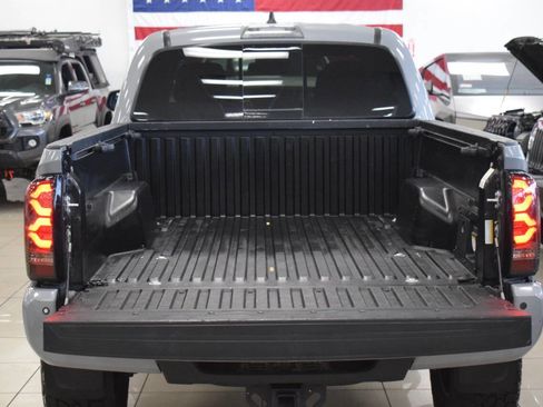 Used 2021 Toyota Tacoma TRD Sport w/ Technology Package image 16