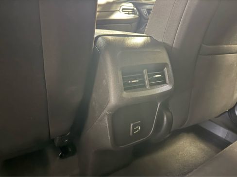 Used 2024 Chevrolet Equinox LT image 15