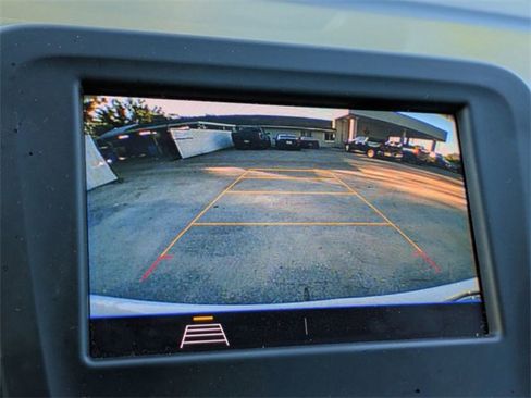 Used 2020 Chevrolet Equinox LS image 21