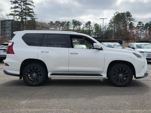 Used 2022 Lexus GX 460 Luxury w/ Sport Design Package image 6