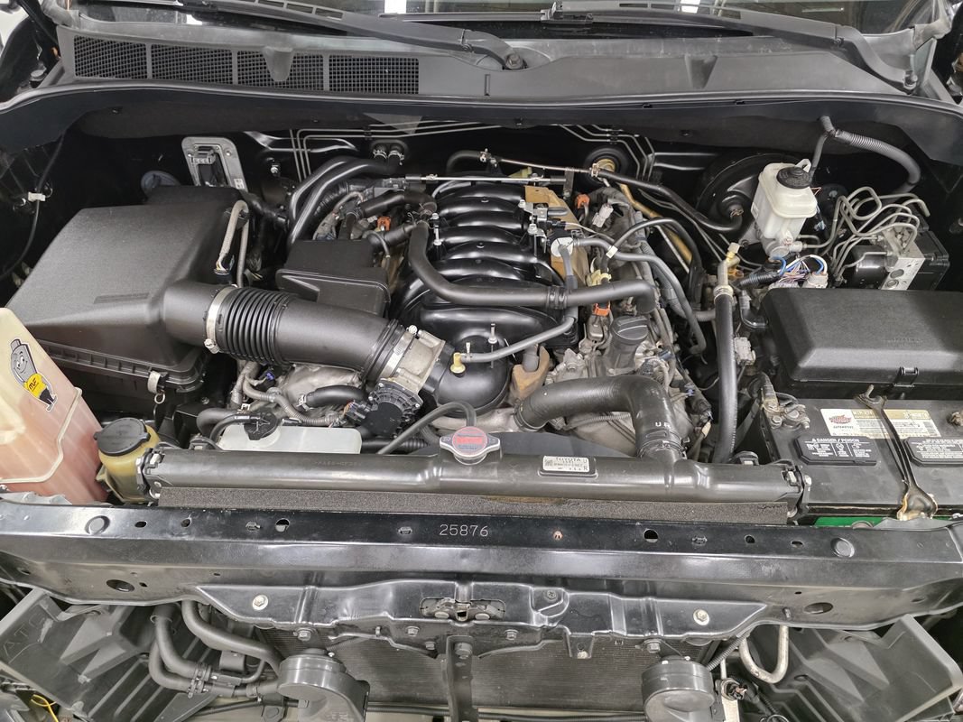 Used 2012 Toyota Tundra 4x4 CrewMax w/ SR5 Pkg image 49