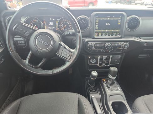 Used 2022 Jeep Wrangler Unlimited Sport w/ Sun And Sound Package AWD/4WD image 10