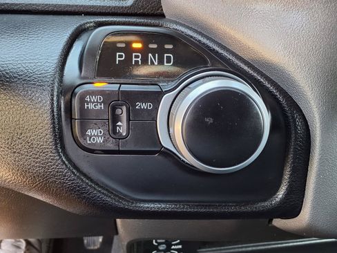 Used 2024 RAM 2500 Big Horn AWD/4WD image 17