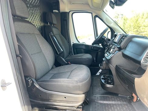 Used 2023 RAM ProMaster 2500 image 23