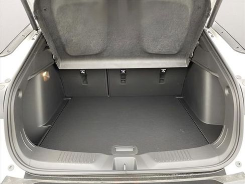 Certified 2024 Buick Envista Sport Touring w/ Convenience I Package image 23