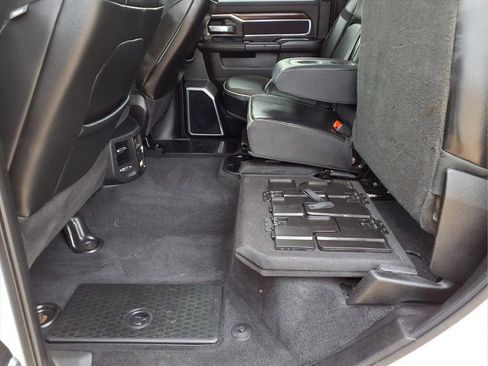 Used 2024 RAM 2500 Laramie image 33