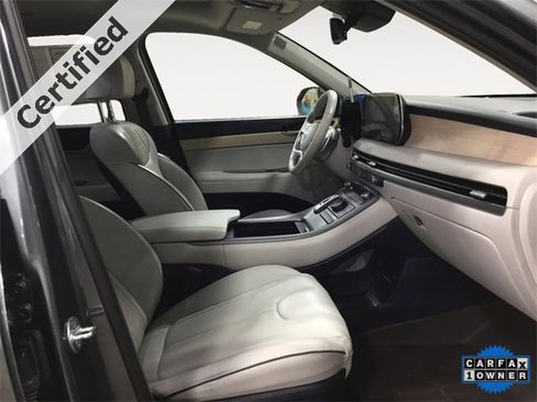 Used 2023 Hyundai Palisade Limited w/ Cargo Package image 15
