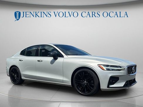 Used 2020 Volvo S60 T6 R-Design AWD/4WD image 1