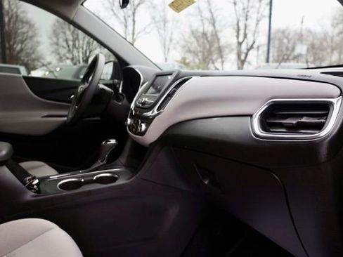 Certified 2021 Chevrolet Equinox LS w/ LS Convenience Package image 35