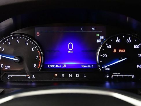 Used 2024 Ford Explorer XLT w/ Equipment Group 202A AWD/4WD image 18