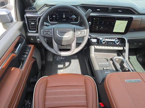 New 2026 GMC Sierra 3500 Denali Ultimate AWD/4WD image 3