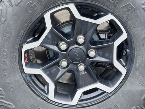Used 2020 Jeep Gladiator Rubicon AWD/4WD image 9