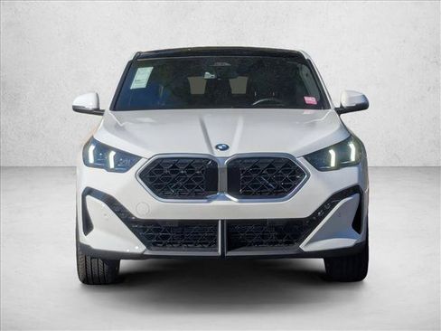 Used 2026 BMW X2 xDrive28i AWD/4WD image 5