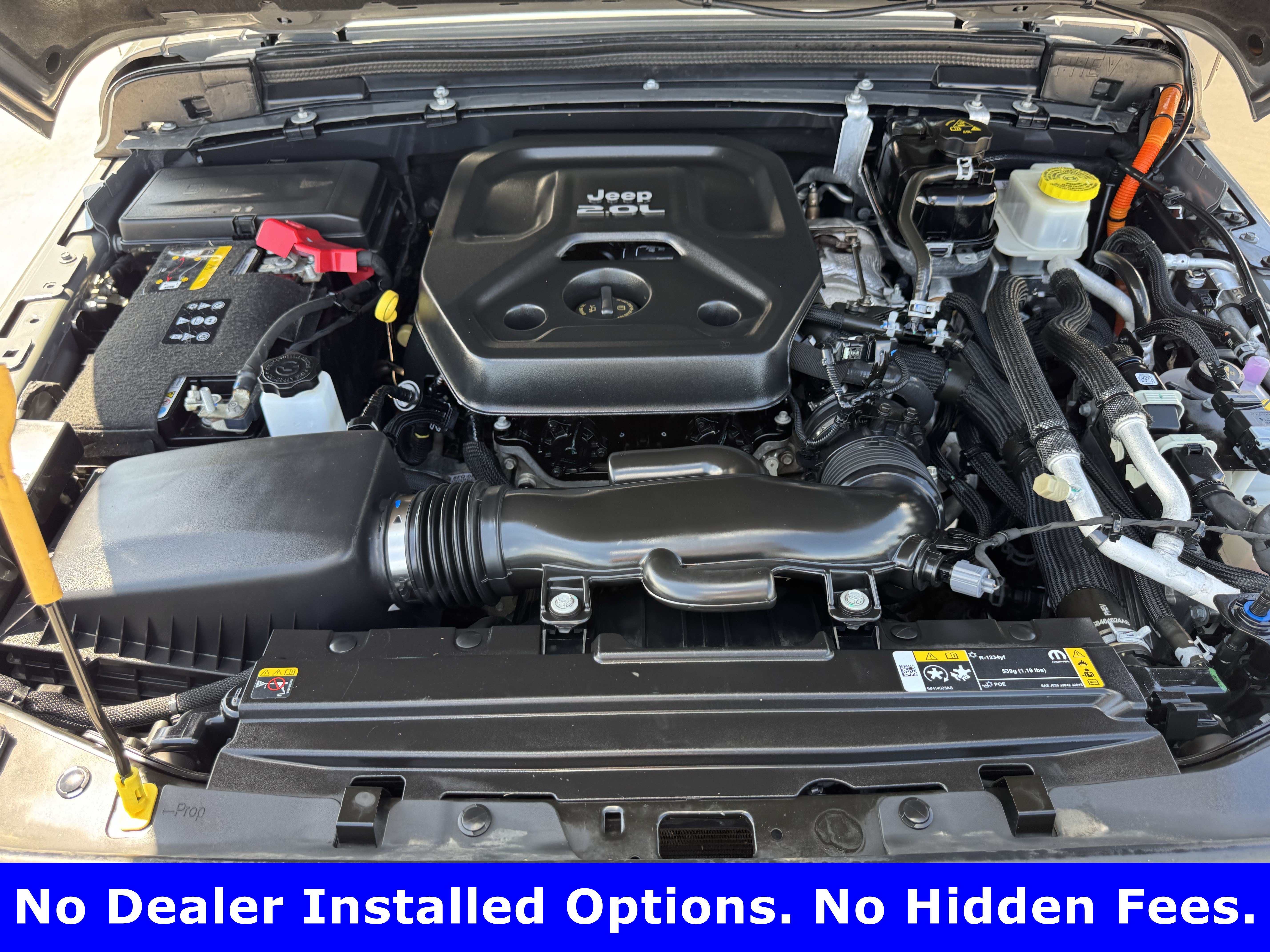 Used 2023 Jeep Wrangler Unlimited Sahara w/ Dual Top Group AWD/4WD image 24