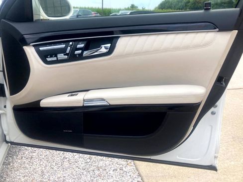 Used 2008 Mercedes-Benz S 600 image 15