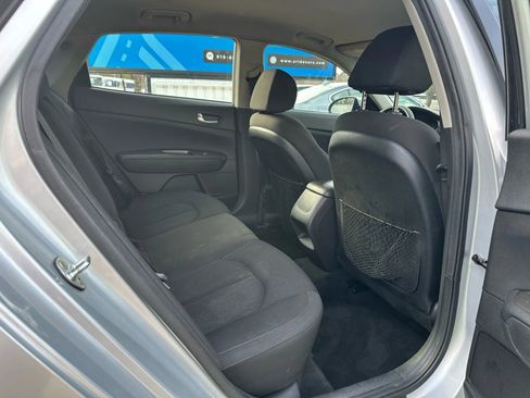 Used 2020 Kia Optima LX image 13