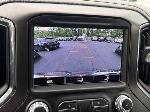 Used 2022 GMC Sierra 2500 AT4 w/ Snow Plow Prep/Camper Package AWD/4WD image 38
