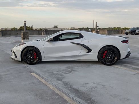 Used 2024 Chevrolet Corvette Stingray Convertible w/ 1LT RWD image 9