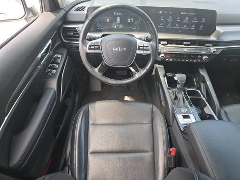 Used 2024 Kia Telluride LX FWD image 23