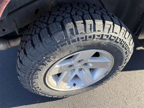 Used 2001 Jeep Wrangler Sahara image 14