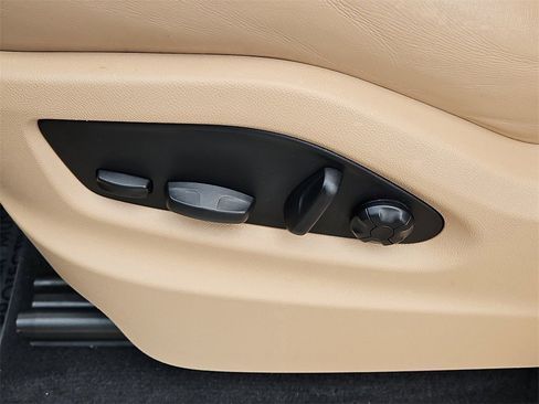 Certified 2022 Porsche Cayenne image 27