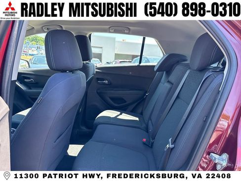 Used 2016 Chevrolet Trax LS FWD image 12