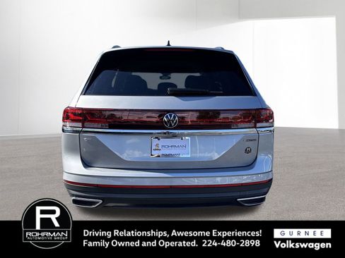New 2026 Volkswagen Atlas SE image 8