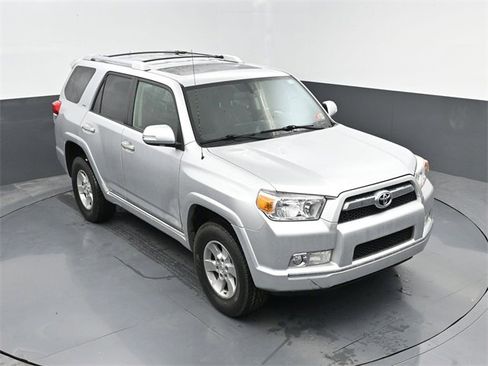 Used 2010 Toyota 4Runner SR5 image 18