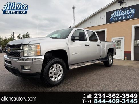 Used 2011 Chevrolet Silverado 3500 LT w/ Interior Plus Package AWD/4WD image 1