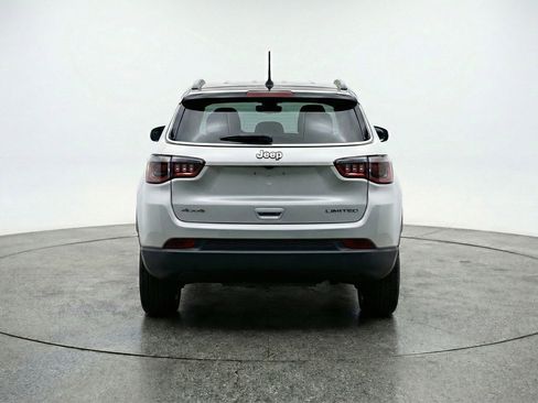Used 2025 Jeep Compass Limited AWD/4WD image 7