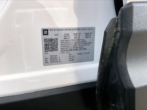 Used 2021 GMC Terrain SLE w/ Driver Convenience Package FWD image 33