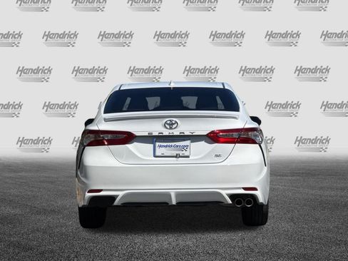 Used 2019 Toyota Camry SE FWD image 6