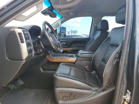 Certified 2018 Chevrolet Silverado 2500 High Country w/ Duramax Plus Package AWD/4WD image 11