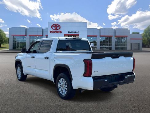 Used 2023 Toyota Tundra SR5 w/ SR5 Convenience Package AWD/4WD image 5
