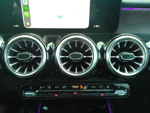 Used 2023 Mercedes-Benz EQB 300 4MATIC w/ Exclusive Package image 44