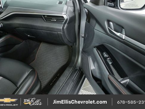 Used 2024 Nissan Altima 2.5 SR FWD image 23