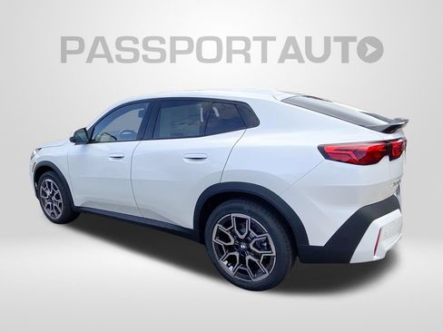 New 2026 BMW X2 xDrive28i w/ Technology Package AWD/4WD image 3