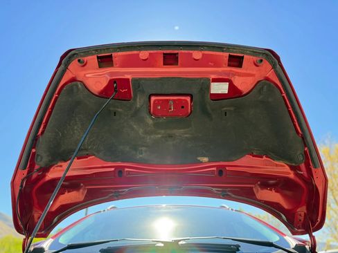 Used 2019 Ford Escape SEL image 3