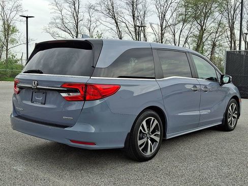 Used 2023 Honda Odyssey Touring image 9