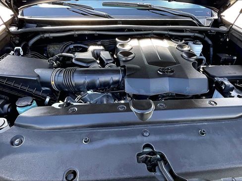 Used 2024 Toyota 4Runner SR5 image 31