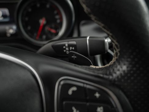 Used 2018 Mercedes-Benz GLA 250 4MATIC image 22