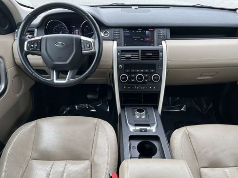 Used 2016 Land Rover Discovery Sport HSE image 2