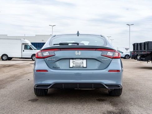 Used 2024 Honda Civic Sport image 6