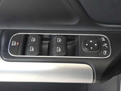 Used 2025 Mercedes-Benz GLA 250 image 23