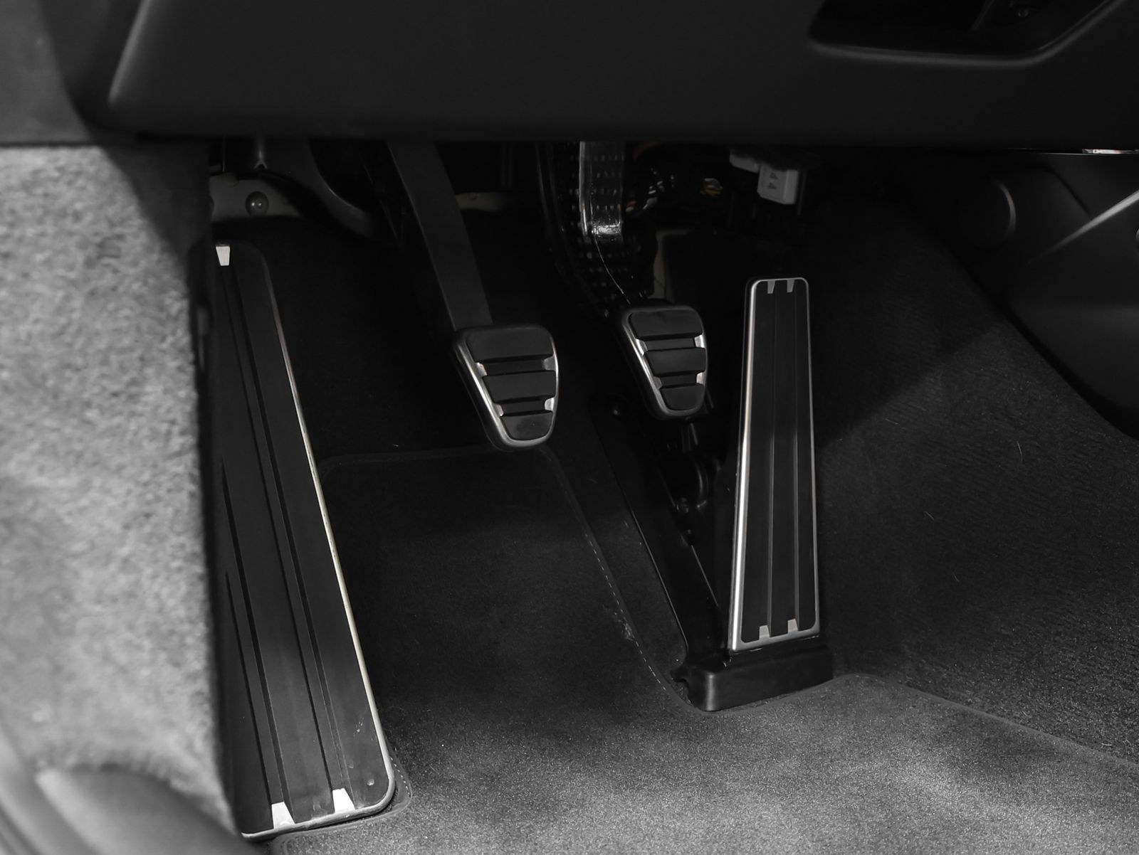 Certified 2026 Porsche 911 GT3 RWD image 34