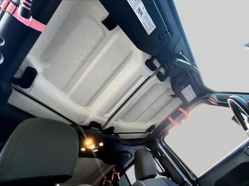 Used 2020 Jeep Gladiator Sport w/ Quick Order Package 24S AWD/4WD image 13