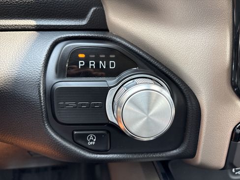 Used 2022 RAM 1500 Laramie RWD image 32