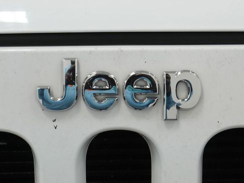 Used 2015 Jeep Wrangler Unlimited Sport w/ Quick Order Package 24S AWD/4WD image 12