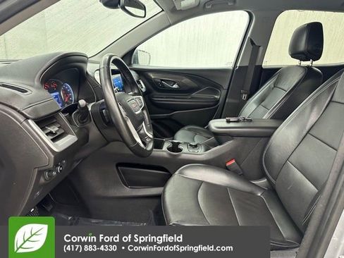 Used 2023 GMC Terrain SLT image 19